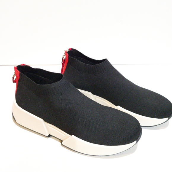 DKNY Marcel Slip-On Sneaker -9.5 - Picture 2 of 8